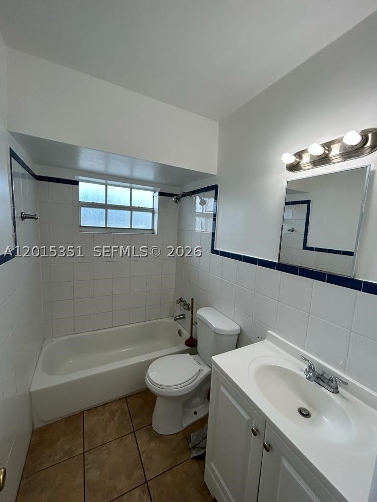7920 East Dr – photo 3