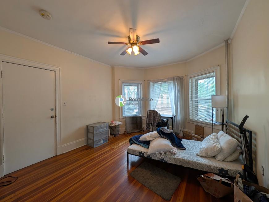 387 Harvard St. – photo 1