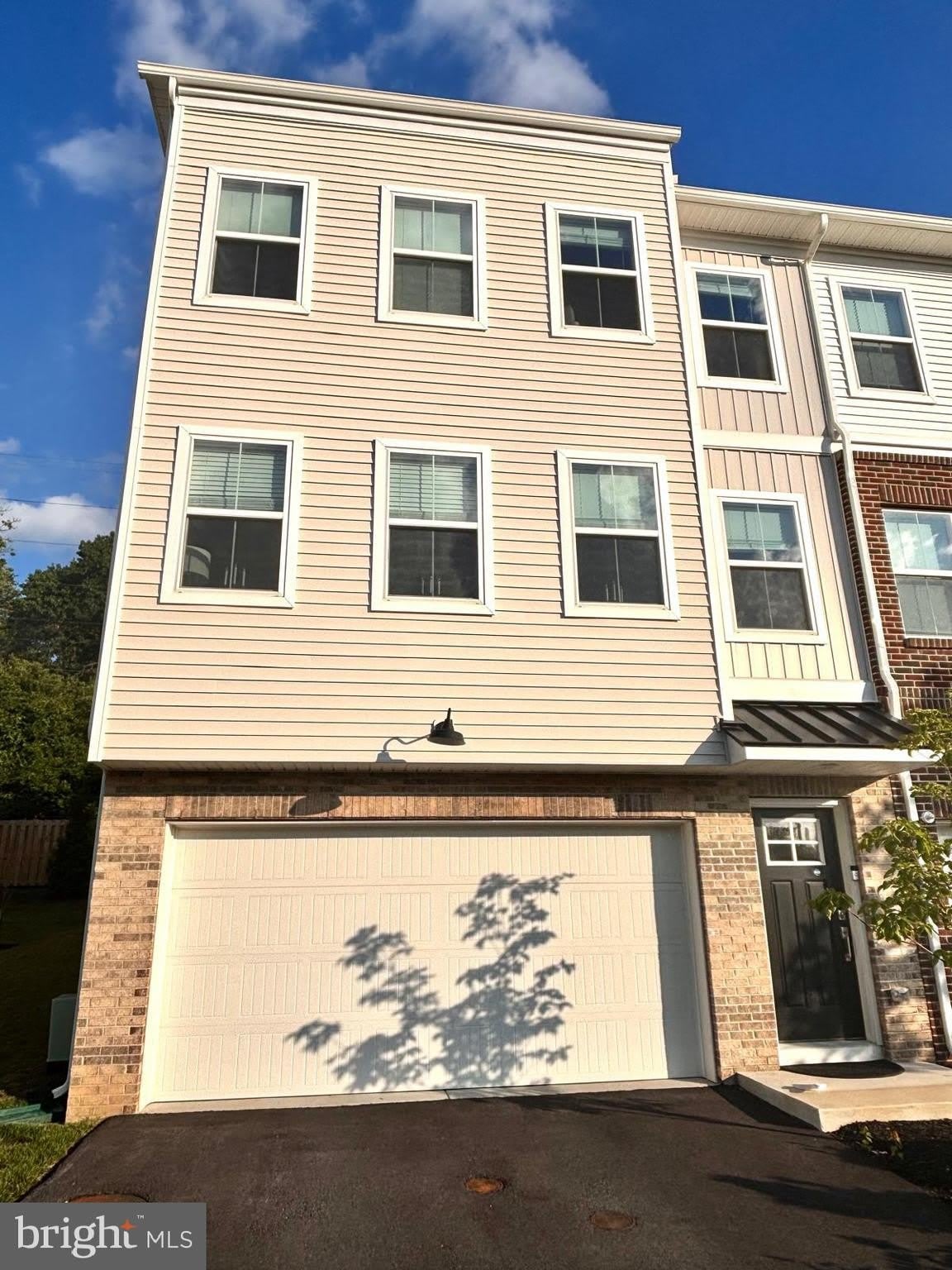 111 FOUR LEAF DR – photo 4