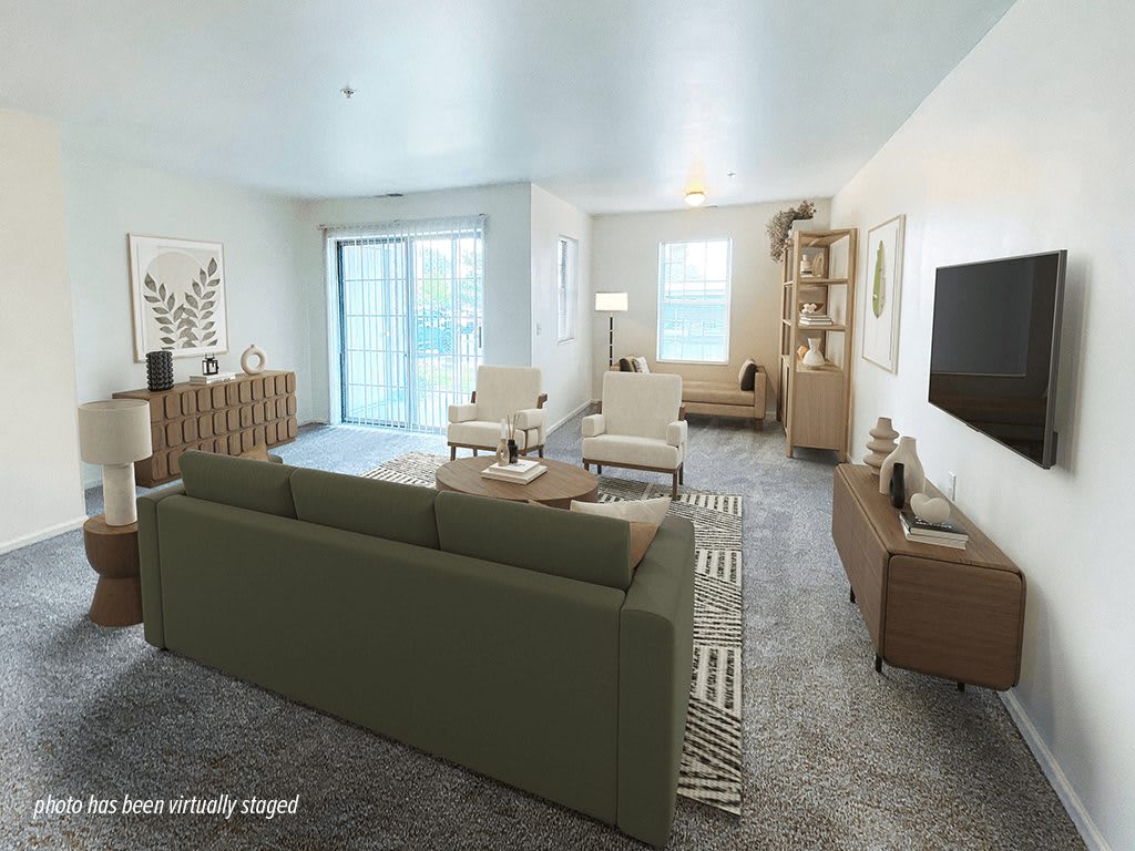 River Oaks Apartments – photo 1