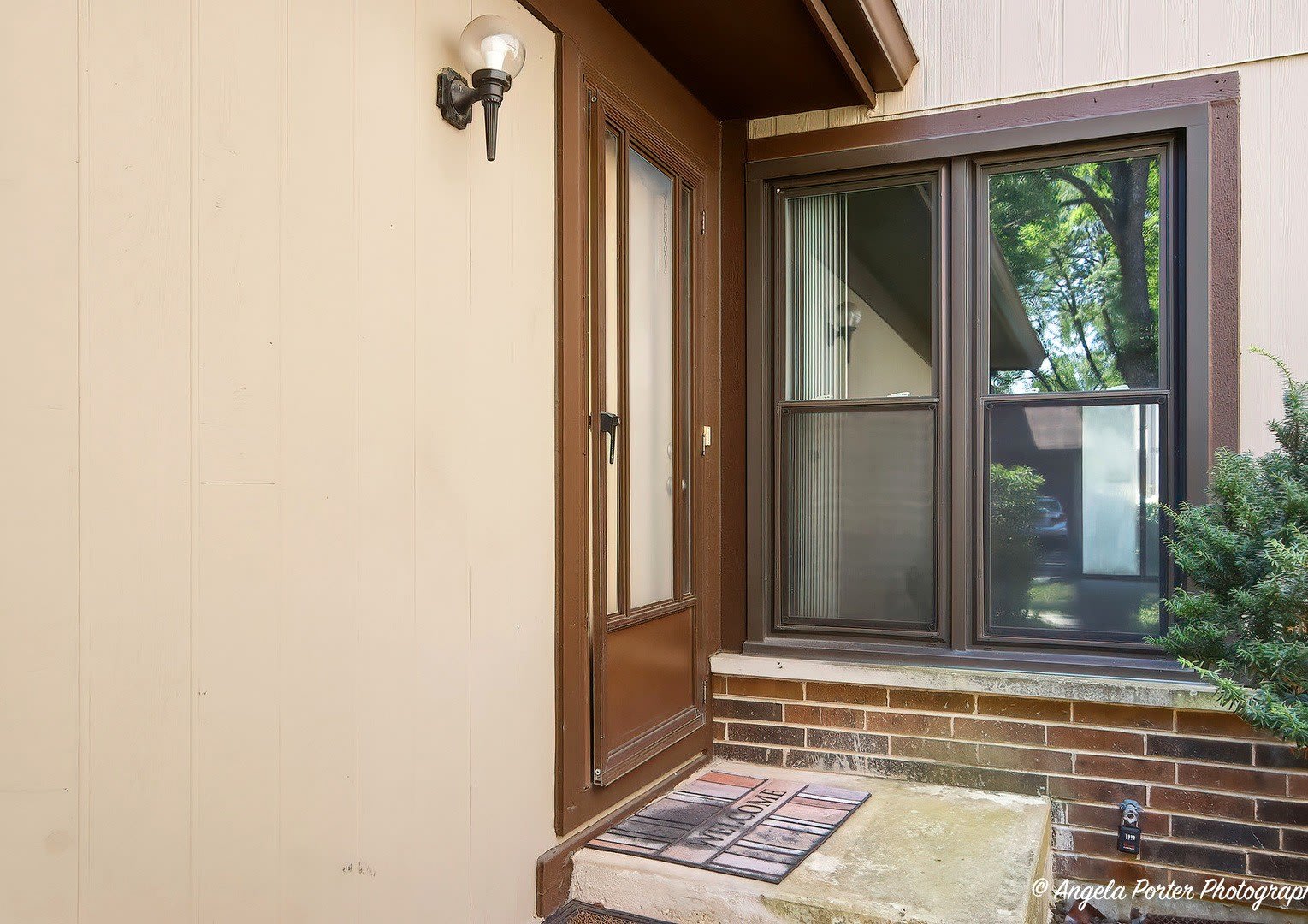 246 SHADOWBEND Drive – photo 2