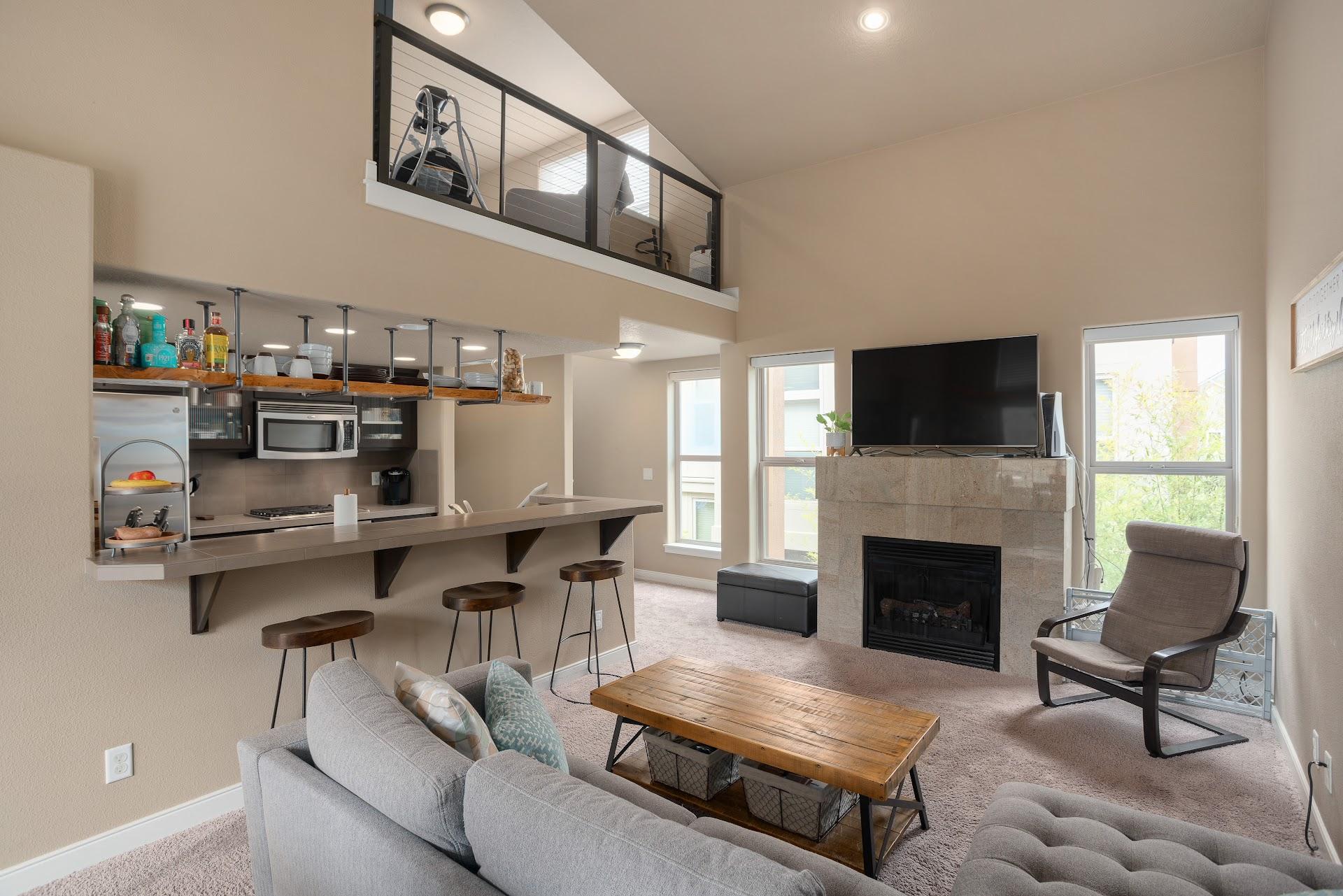 6219 Northeast Carillion Drive – photo 4