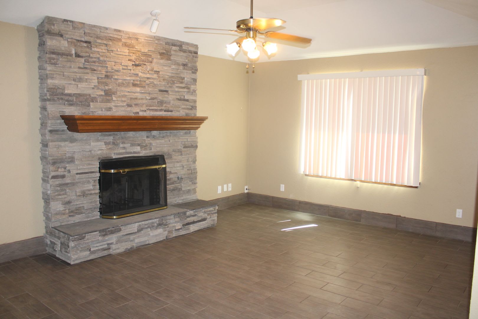 3145 Red Sails Dr – photo 4