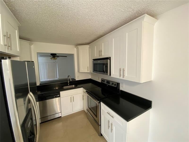 23466 SW 57th Avenue – photo 4