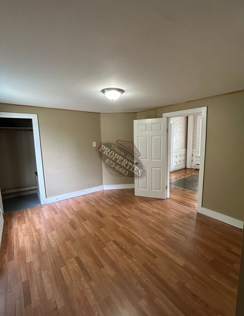 7 Park Place – photo 2