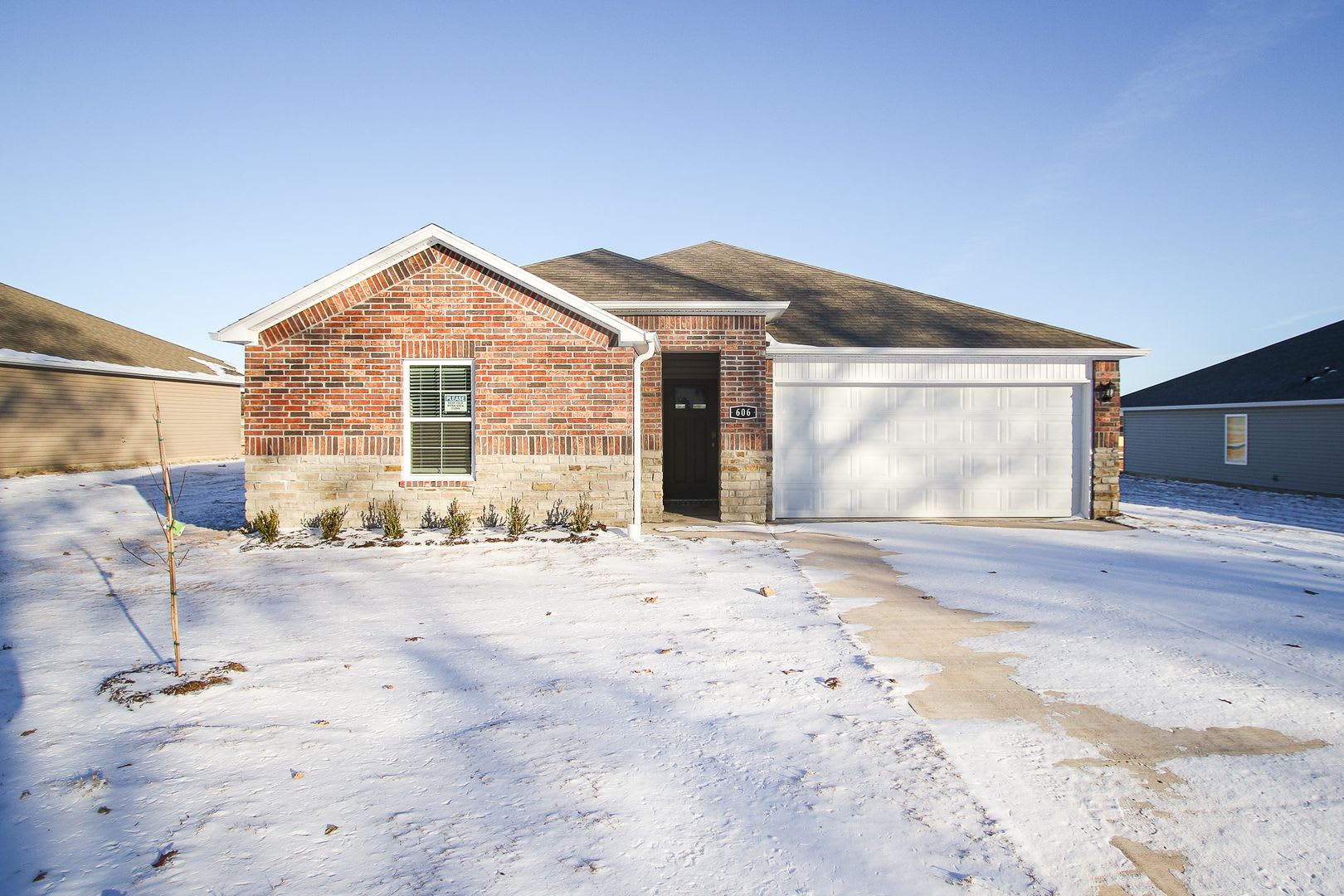 Beautiful new build ready for you! – photo 1