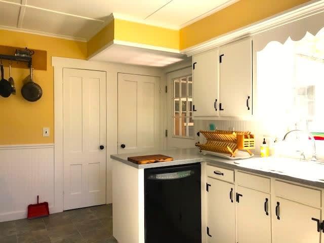 12 West Pelham Road – photo 1