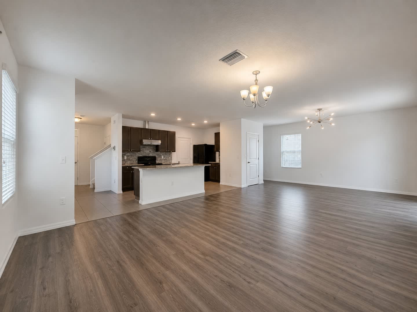 Beautiful 2 Story Home!! – photo 5