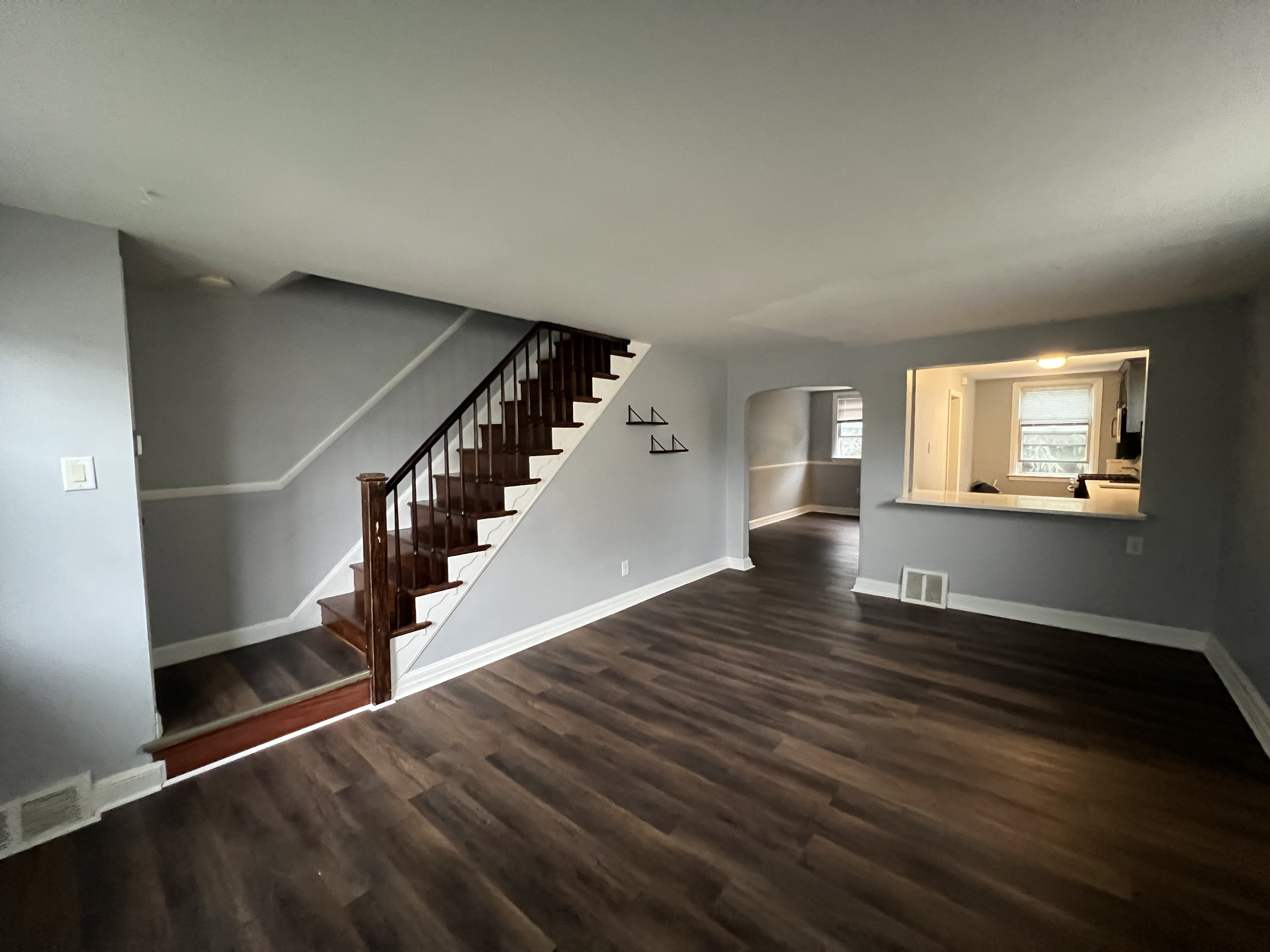 2219 Dermond Avenue – photo 2