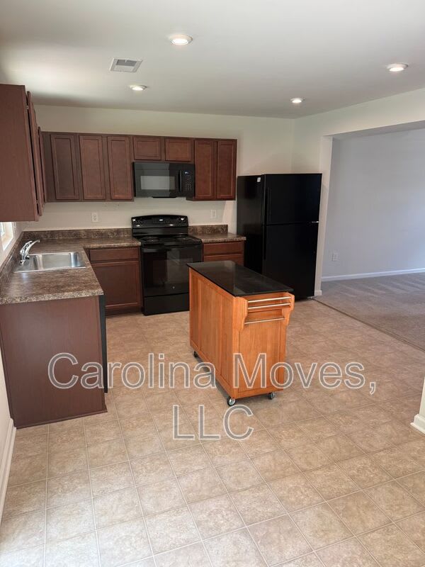 126A Fernside Court – photo 4