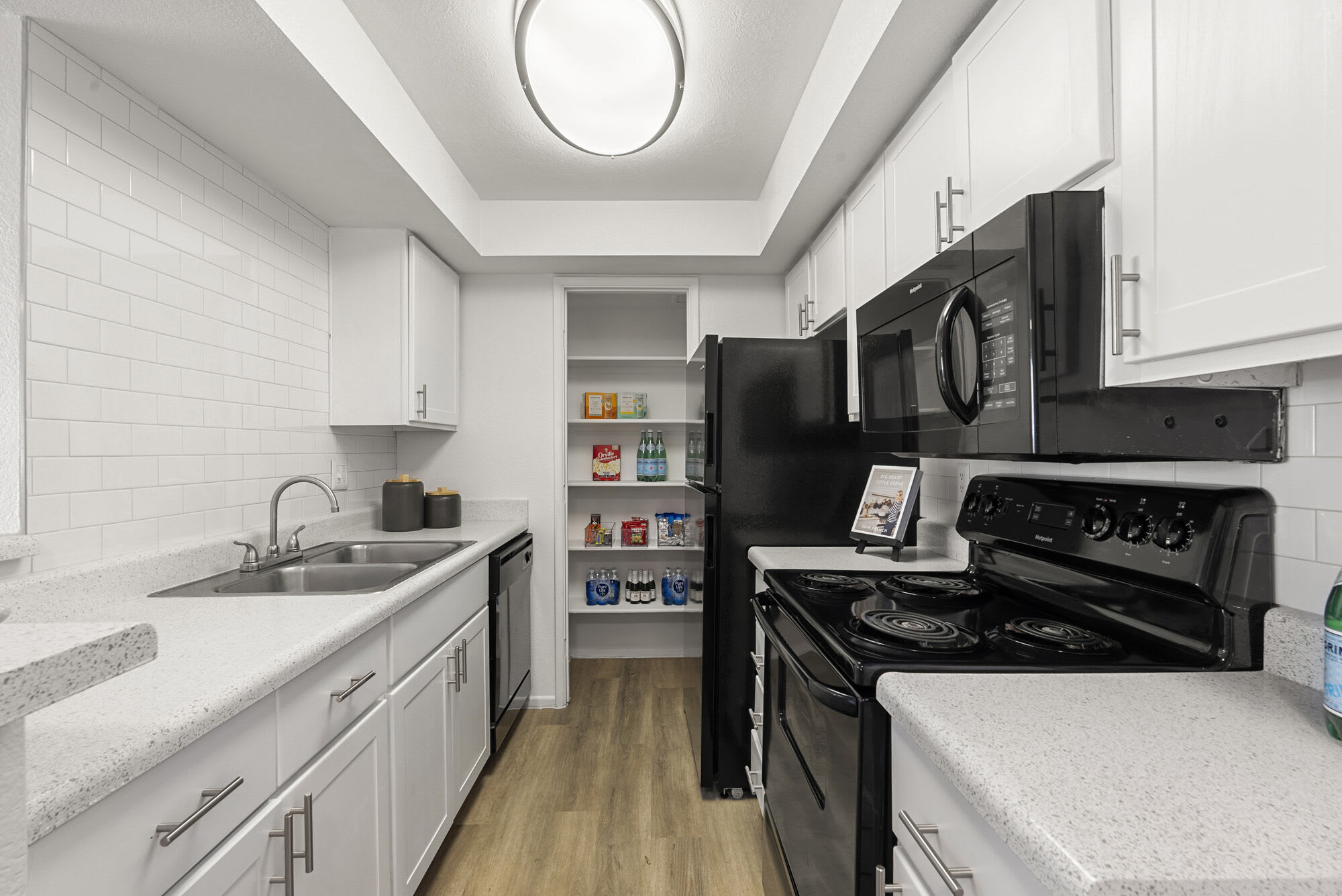 Parklane Commons – photo 1