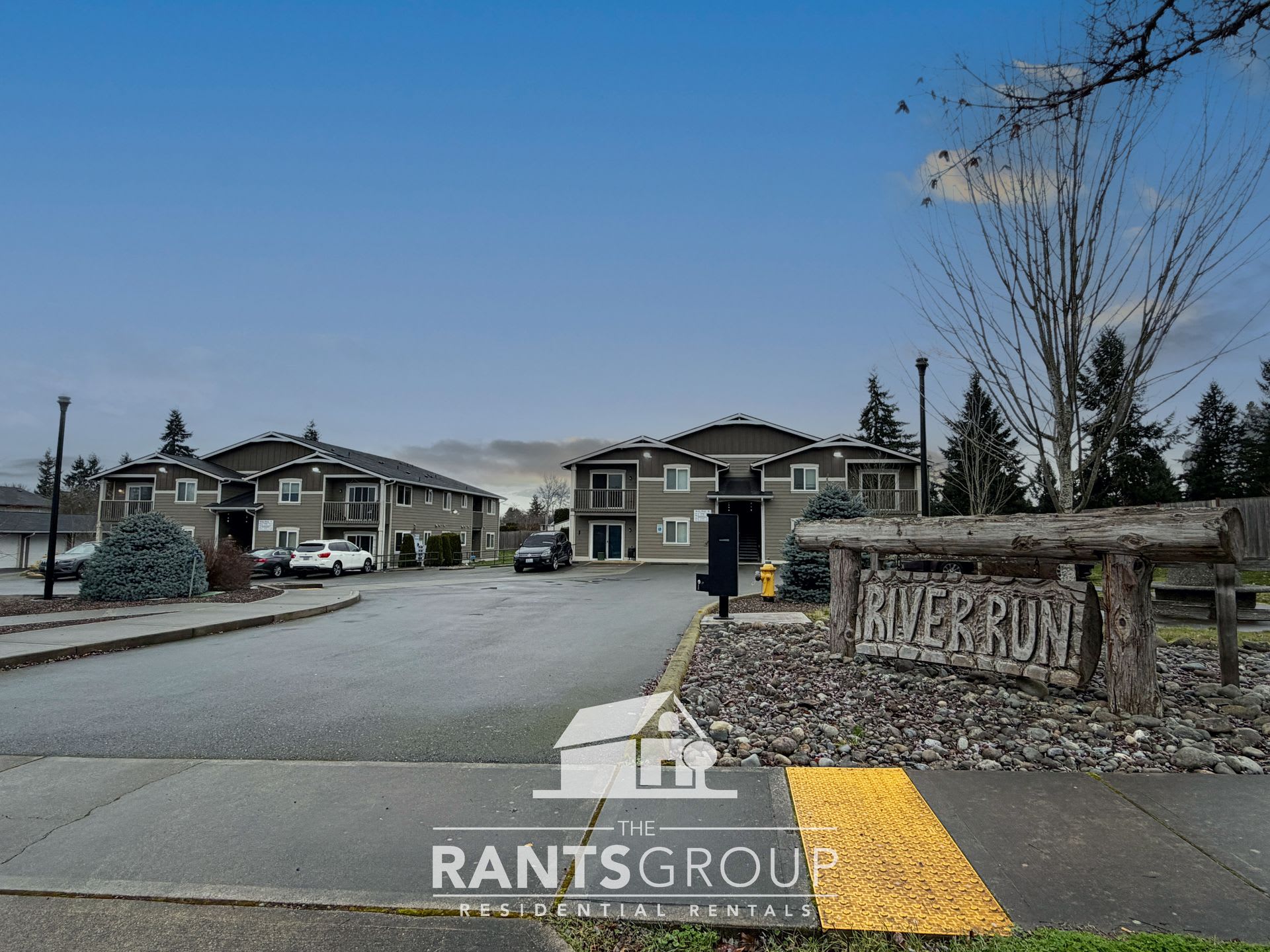 Beautiful Spacious 4Bd 2 5Ba Home – photo 1