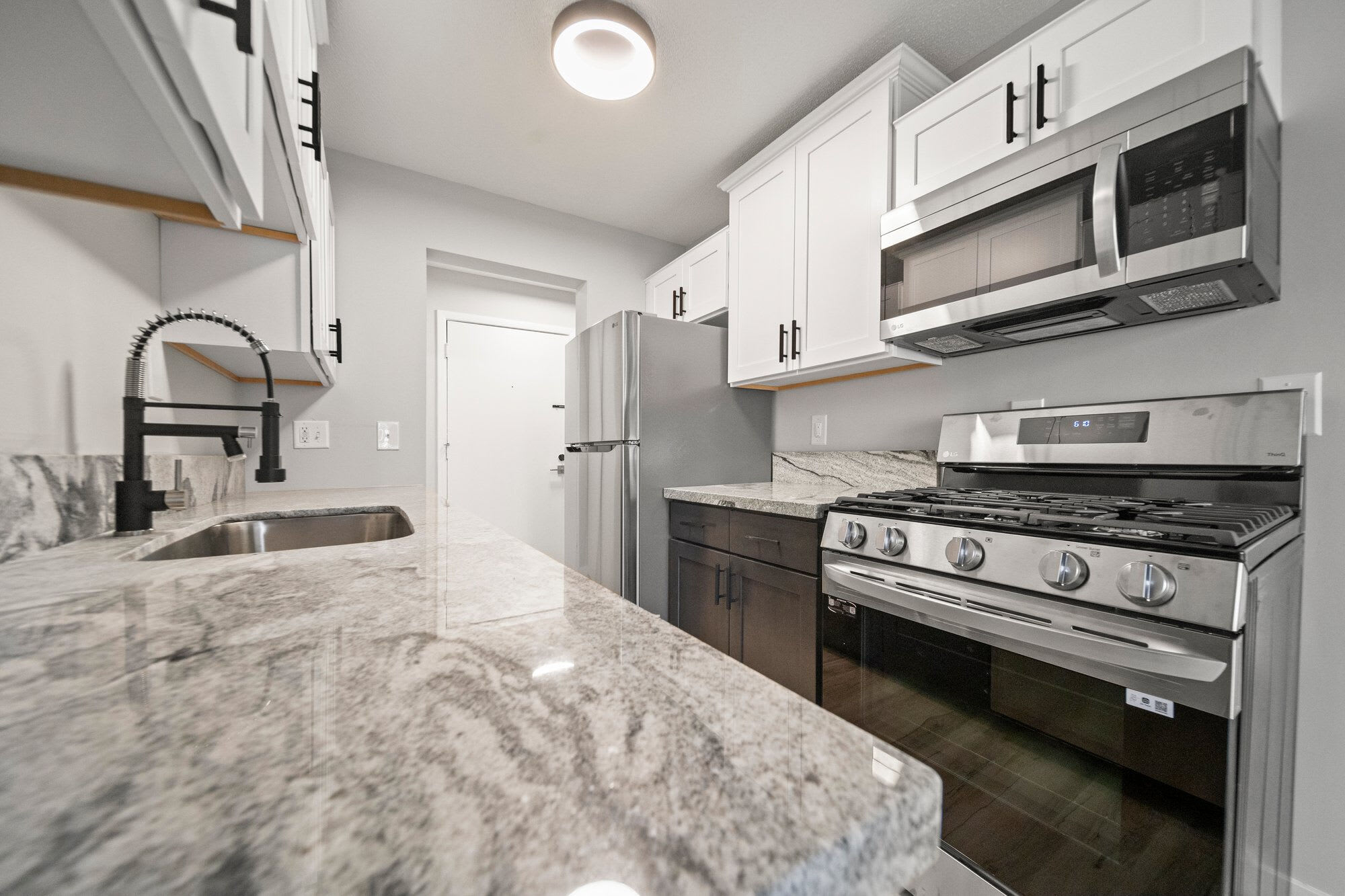 Morada Apartments – photo 1