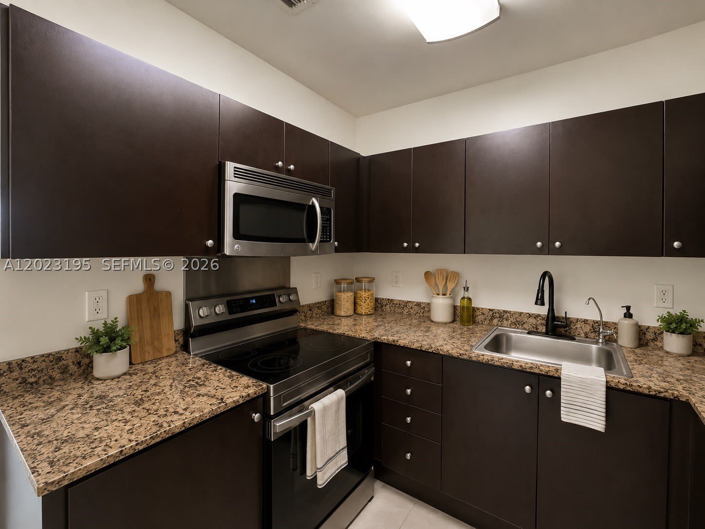 529 NE 62nd St – photo 3
