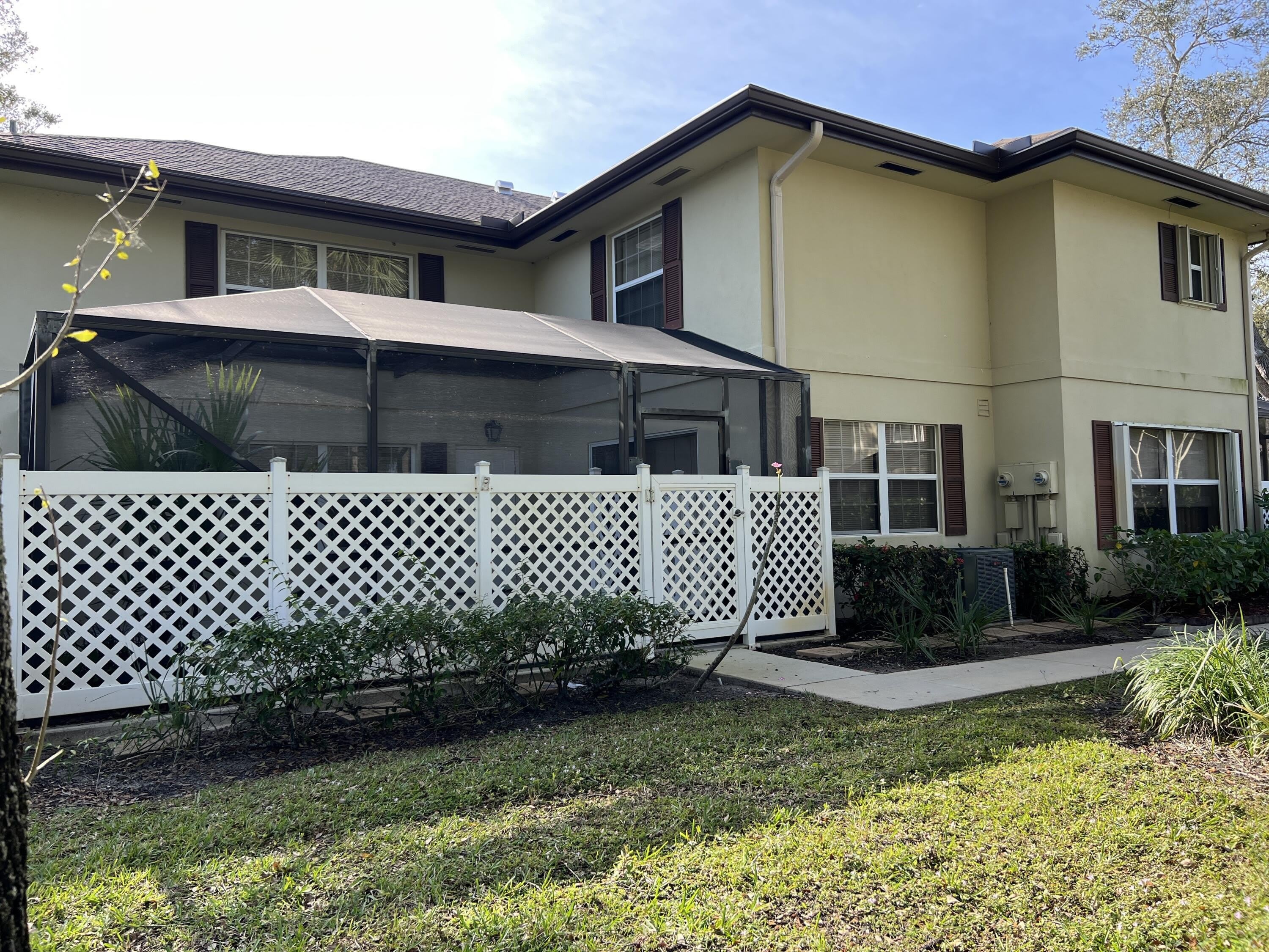 36 Danbury Court – photo 1
