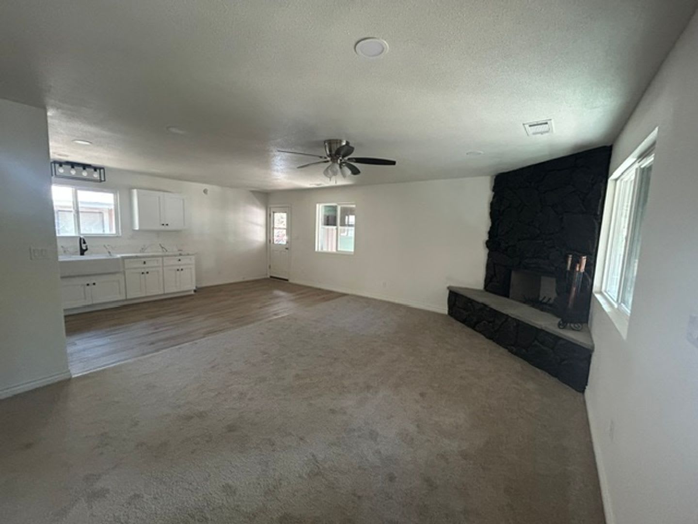 448 Victoria Lane – photo 3