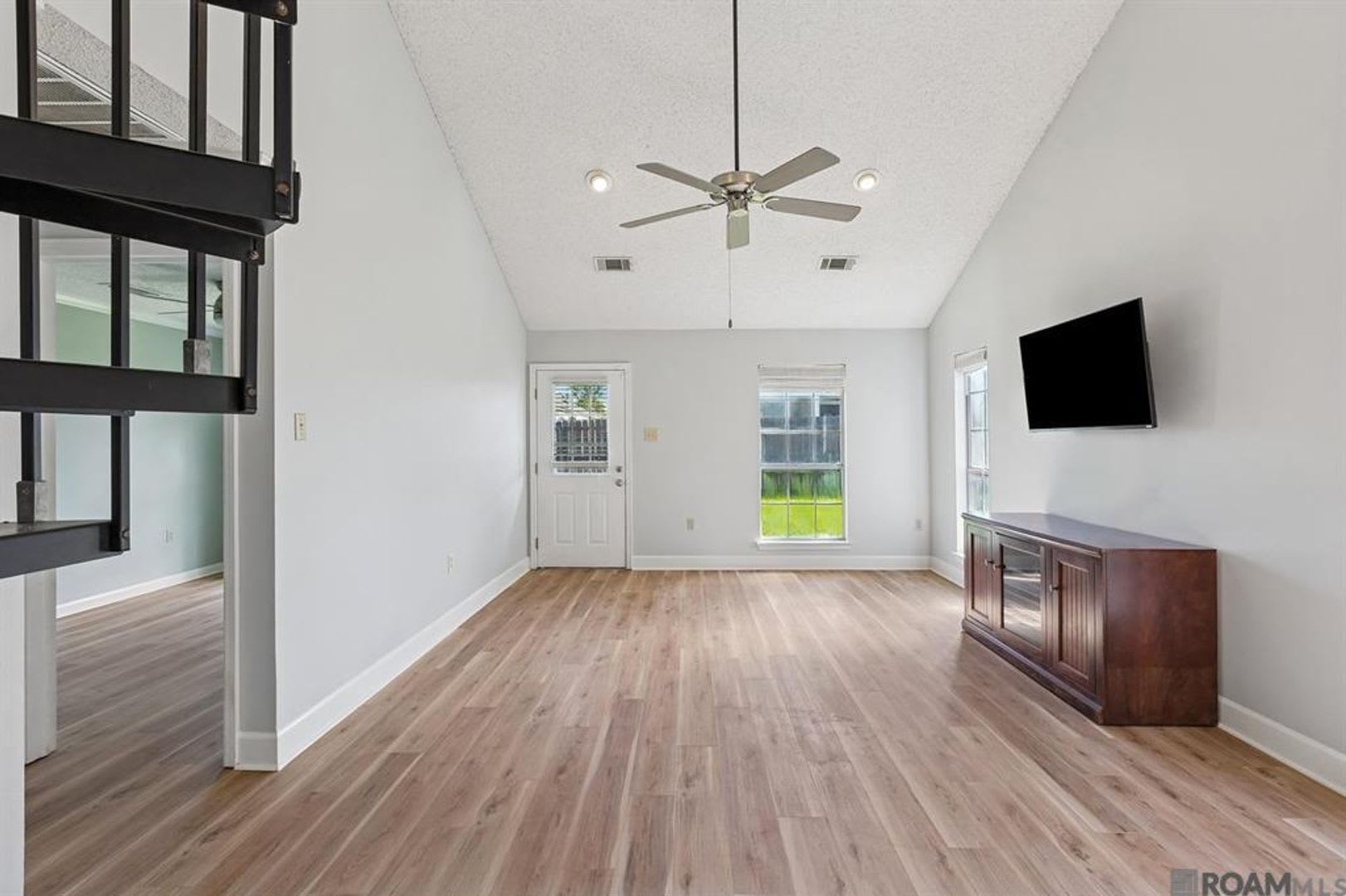 3325 Myrtle Grove – photo 2