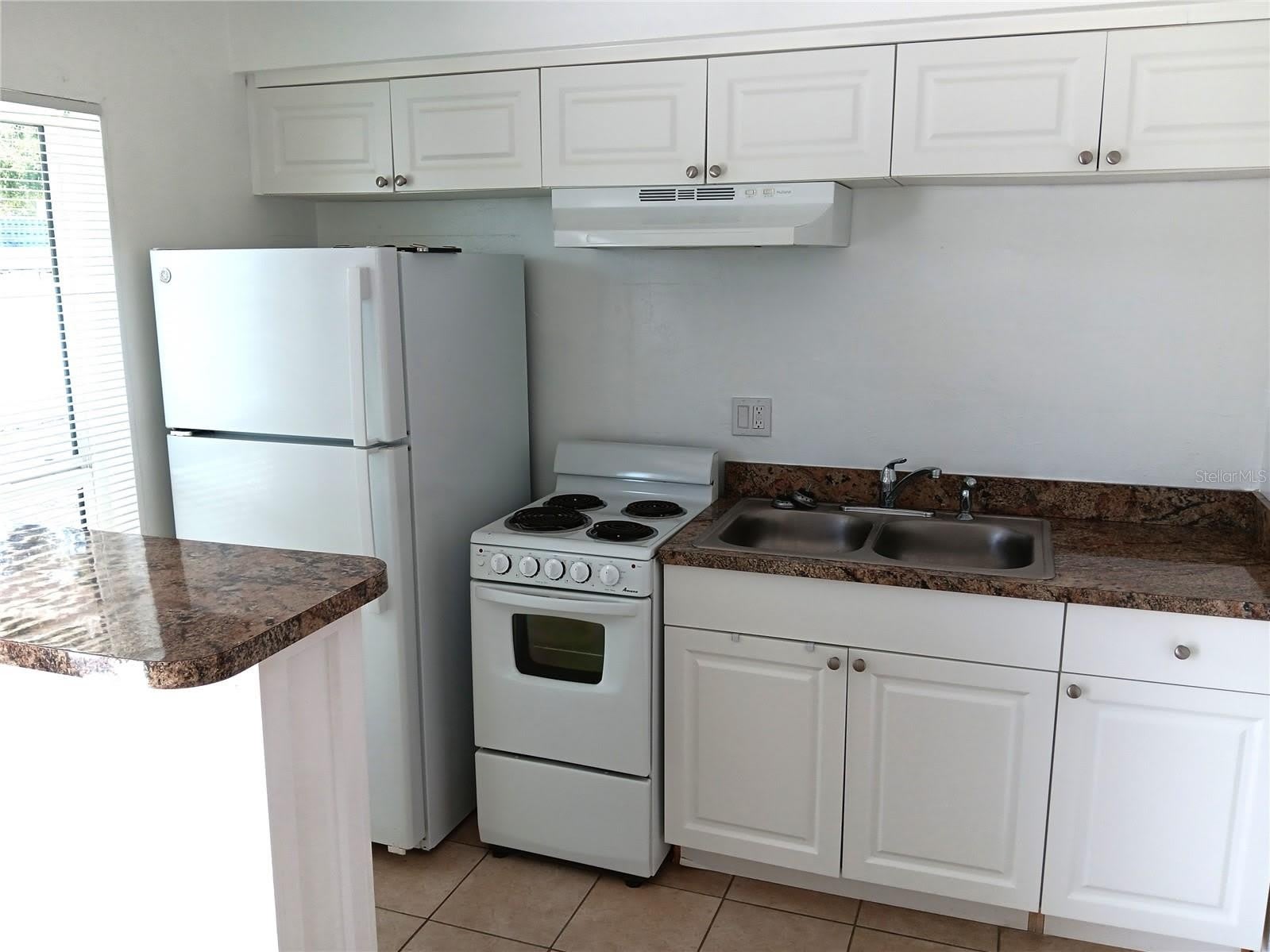 885 BELTREES Street – photo 4