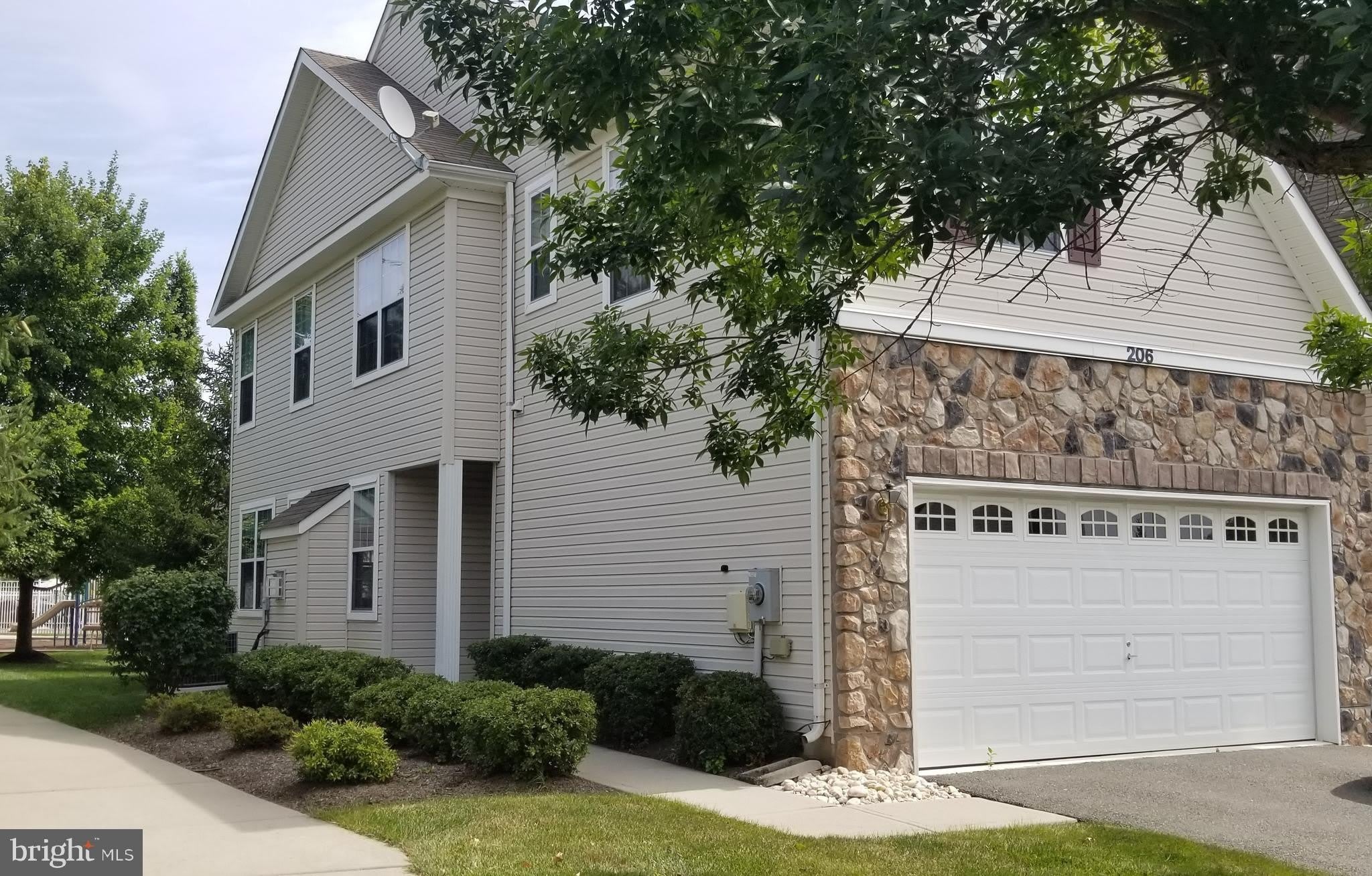206 CONCORD Place – photo 1
