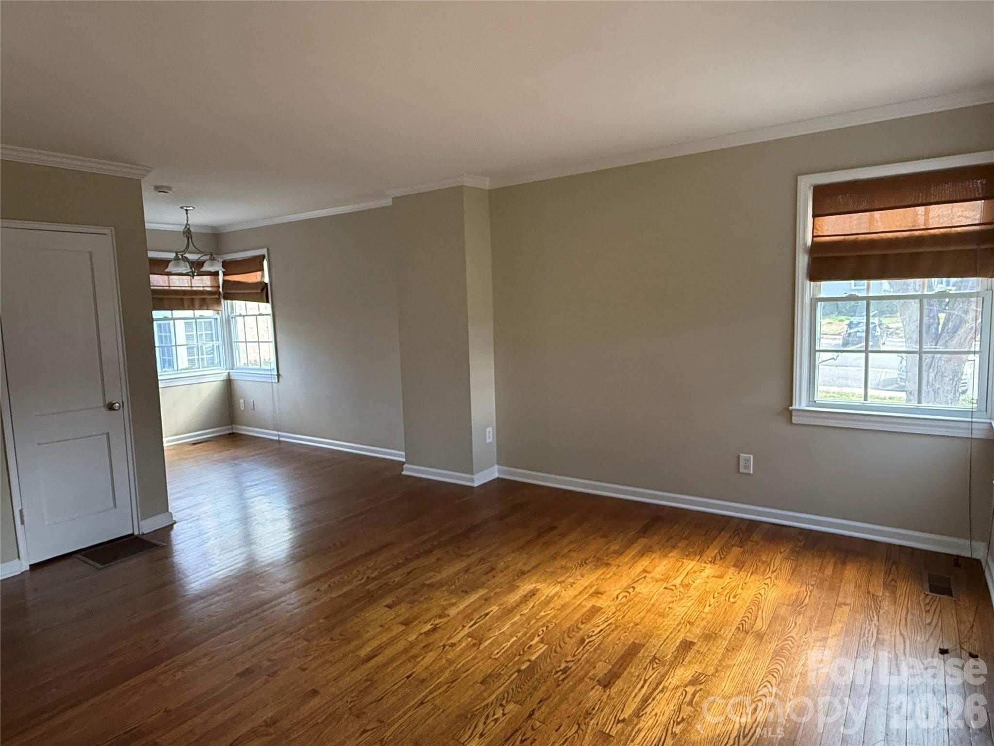 524 Wakefield Drive – photo 2