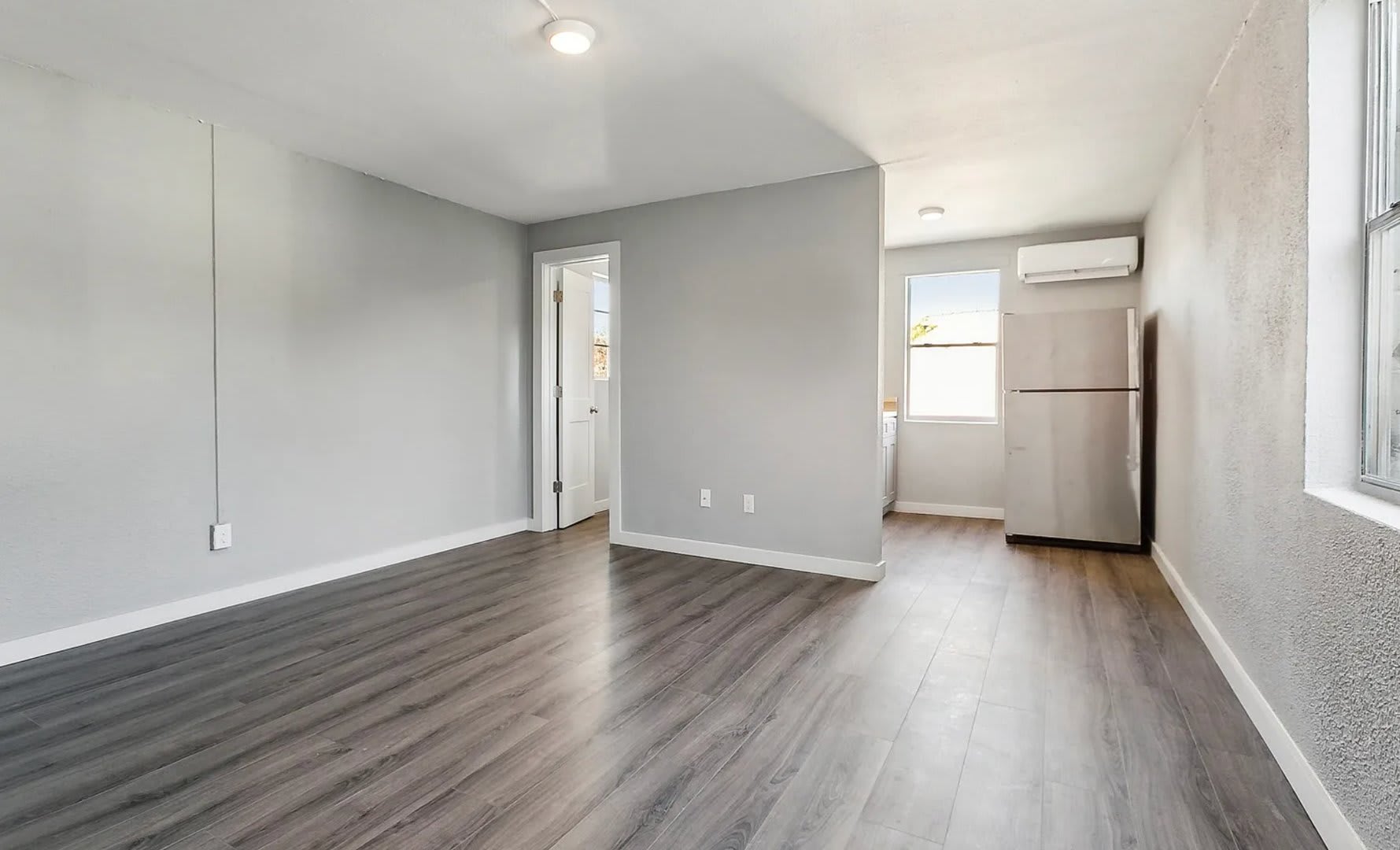 Studio for Rent! – photo 5