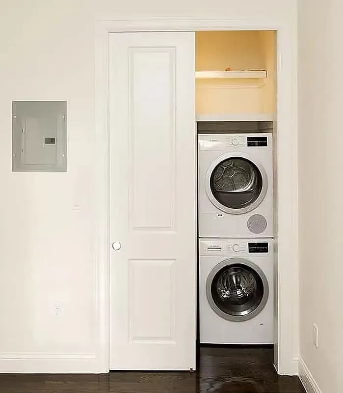 338 East 55th Street – photo 2
