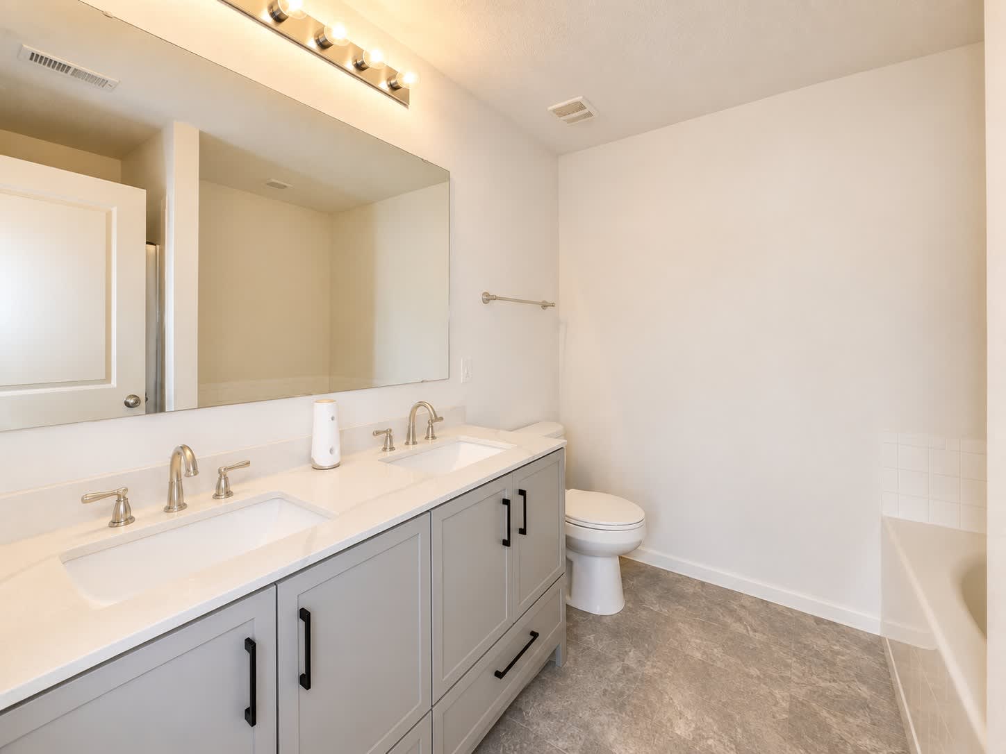 13958 Catalina Drive – photo 2