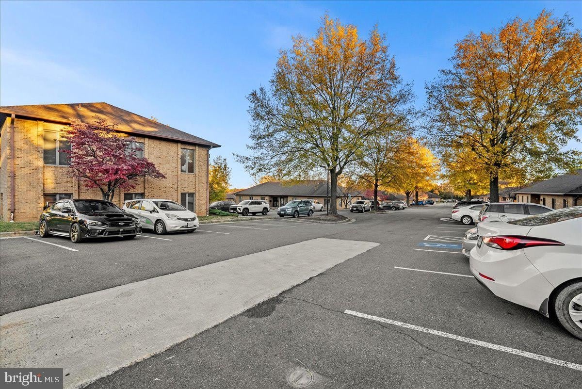 10690 CRESTWOOD Drive – photo 4