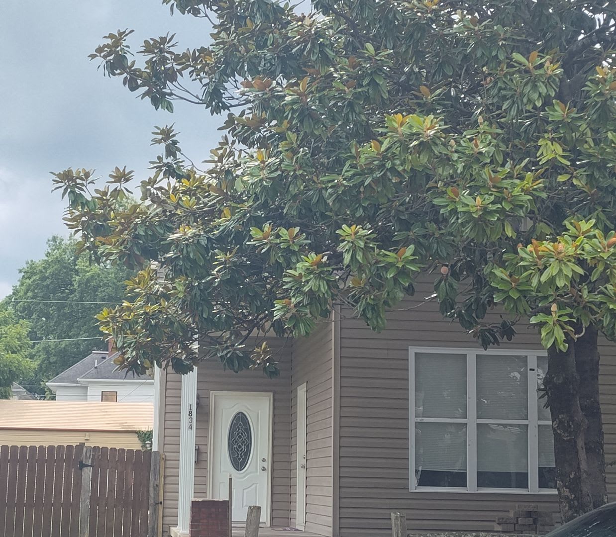 Home located in Historic part of New Albany – photo 1