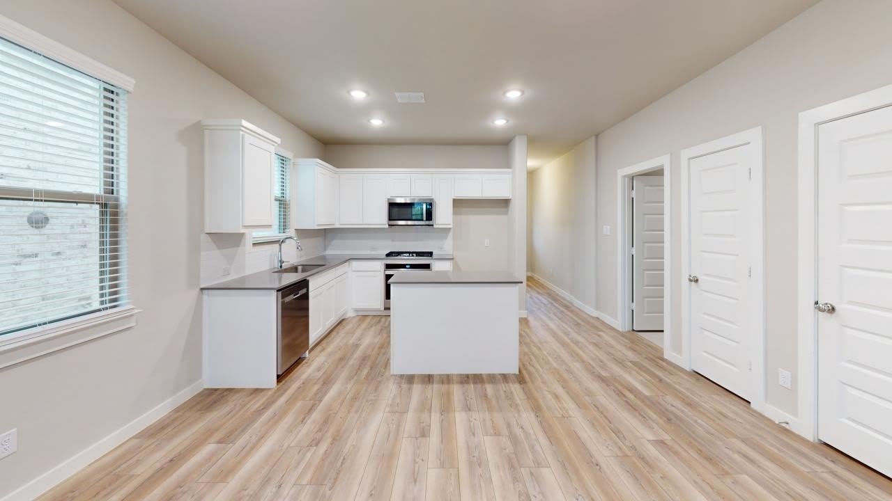 1323 Great Sand Dune Street – photo 5