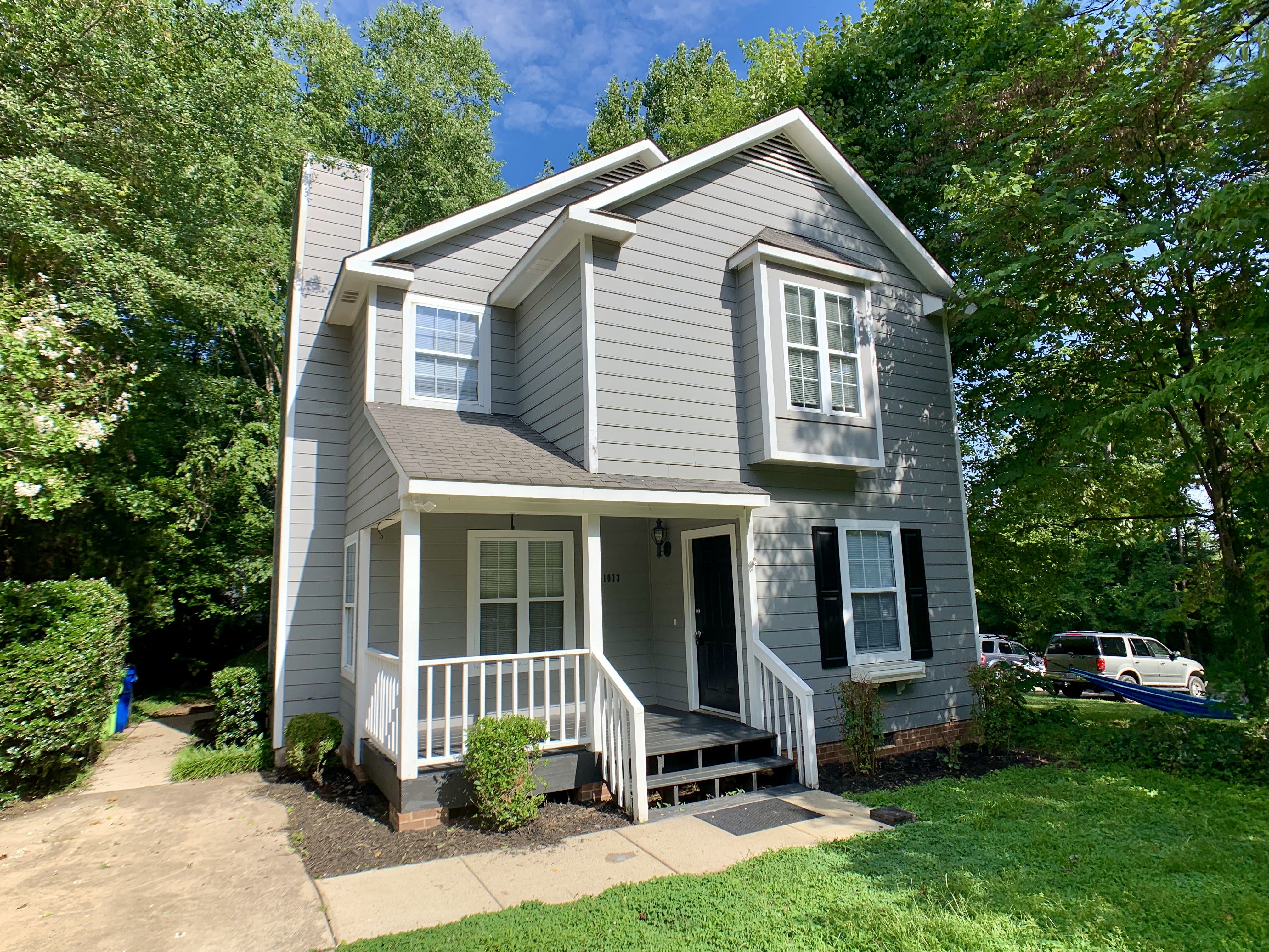1073 Mills St – photo 1