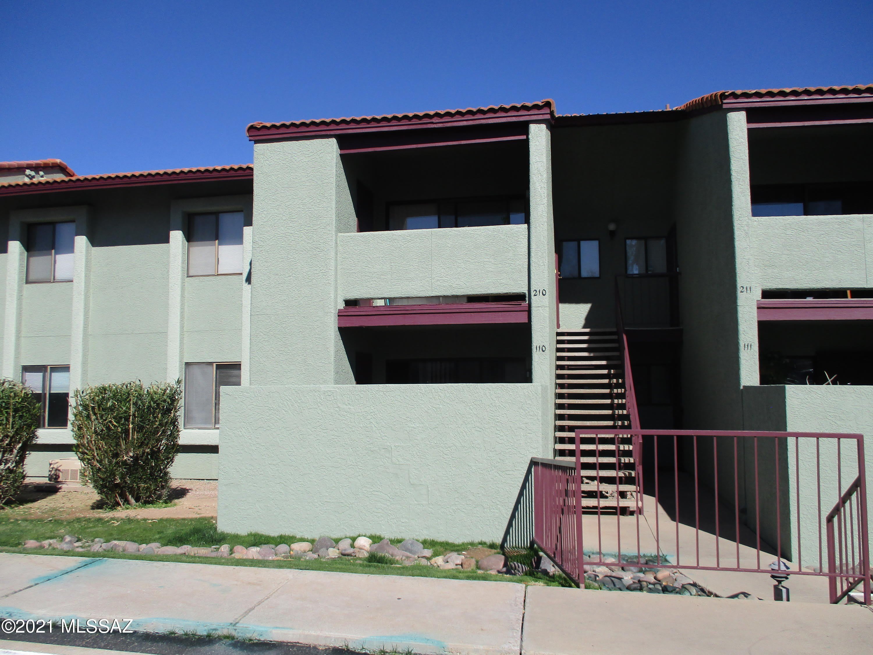 2166 N Pantano Road – photo 2