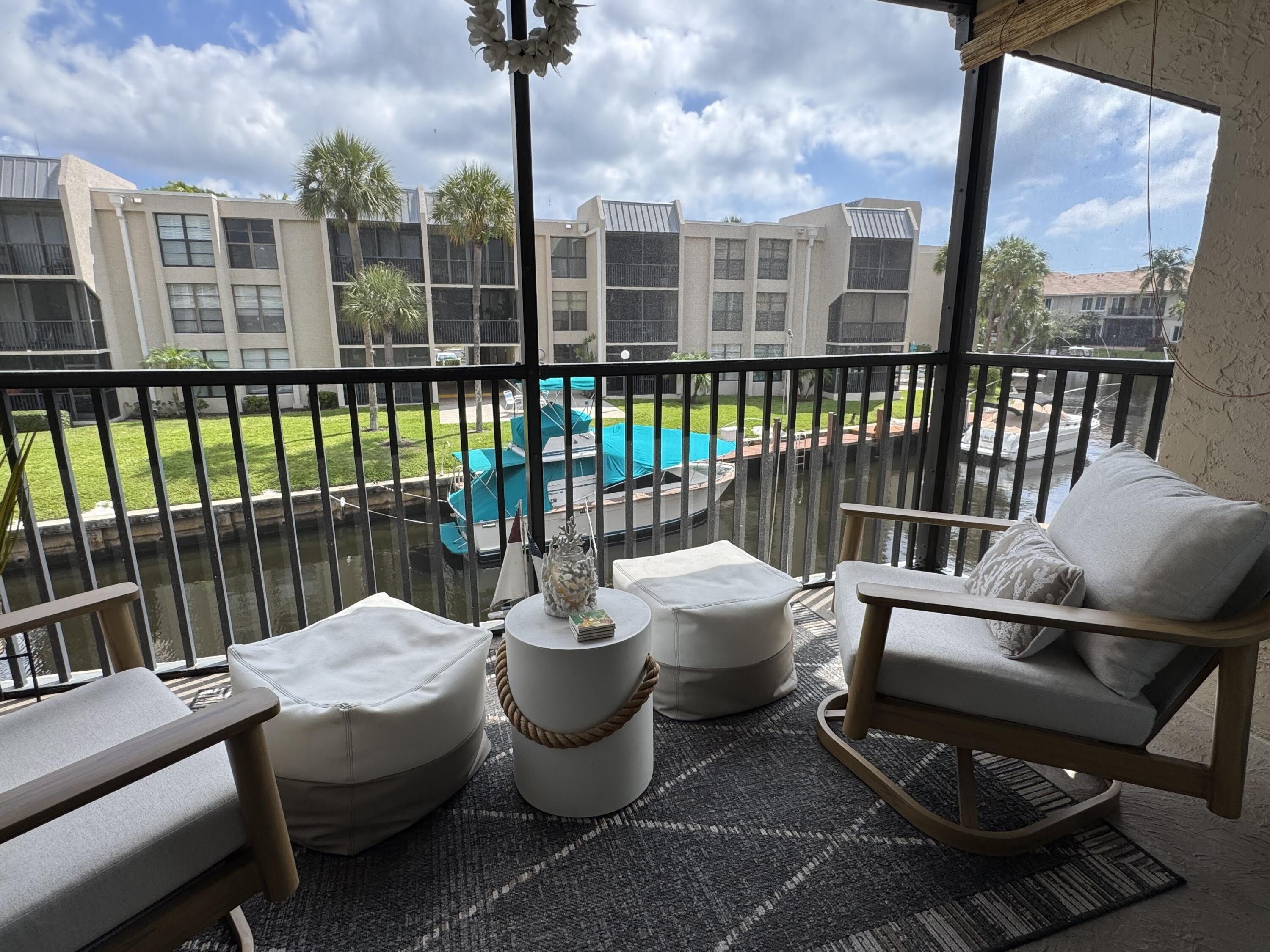 6 Royal Palm Way – photo 2