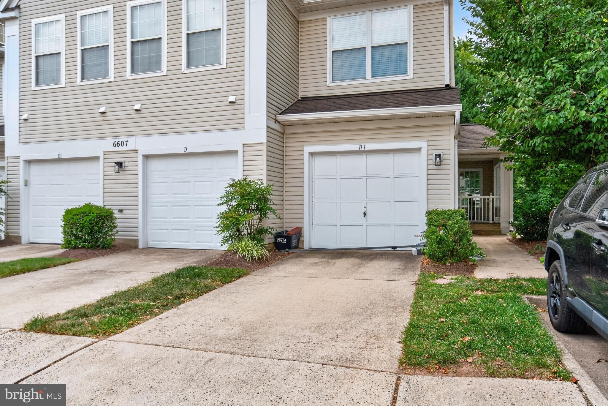 6607 THACKWELL Way – photo 2
