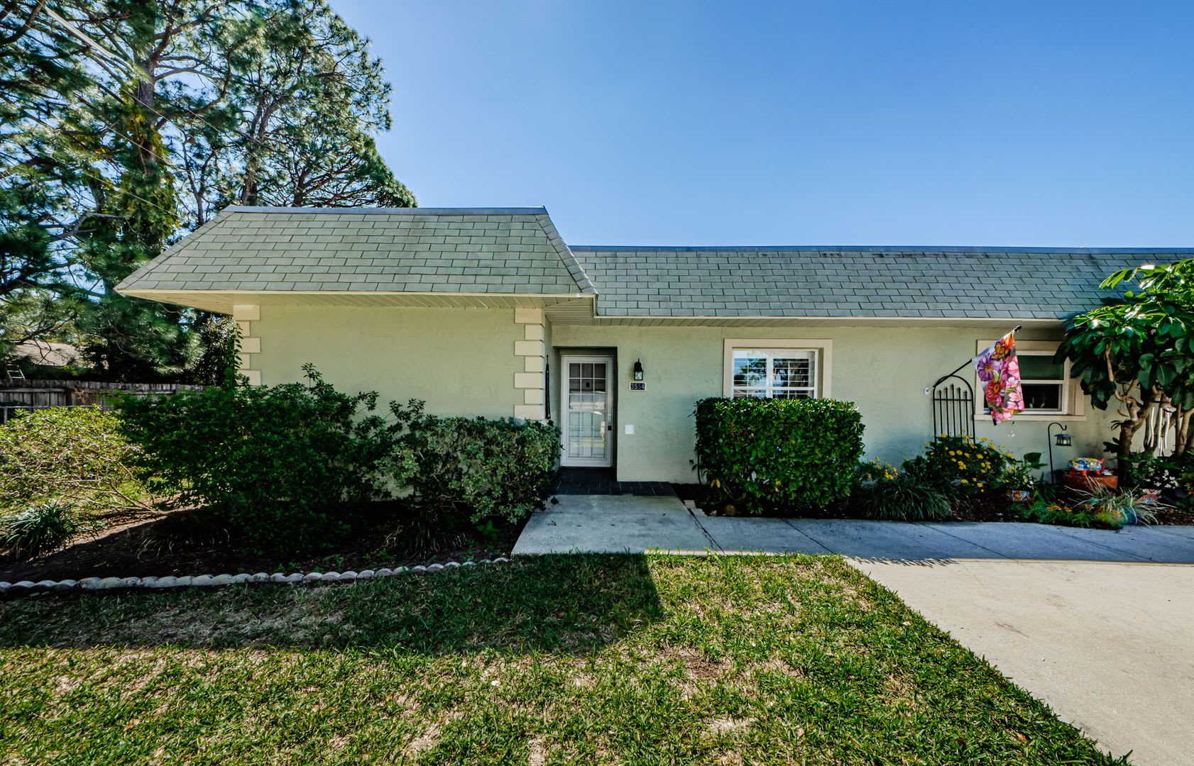 Beautiful 2 bed 2 bath in New Port Richey – photo 3