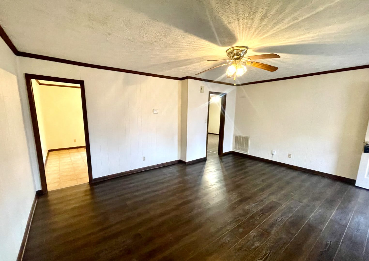 215 Geoff Lane – photo 2