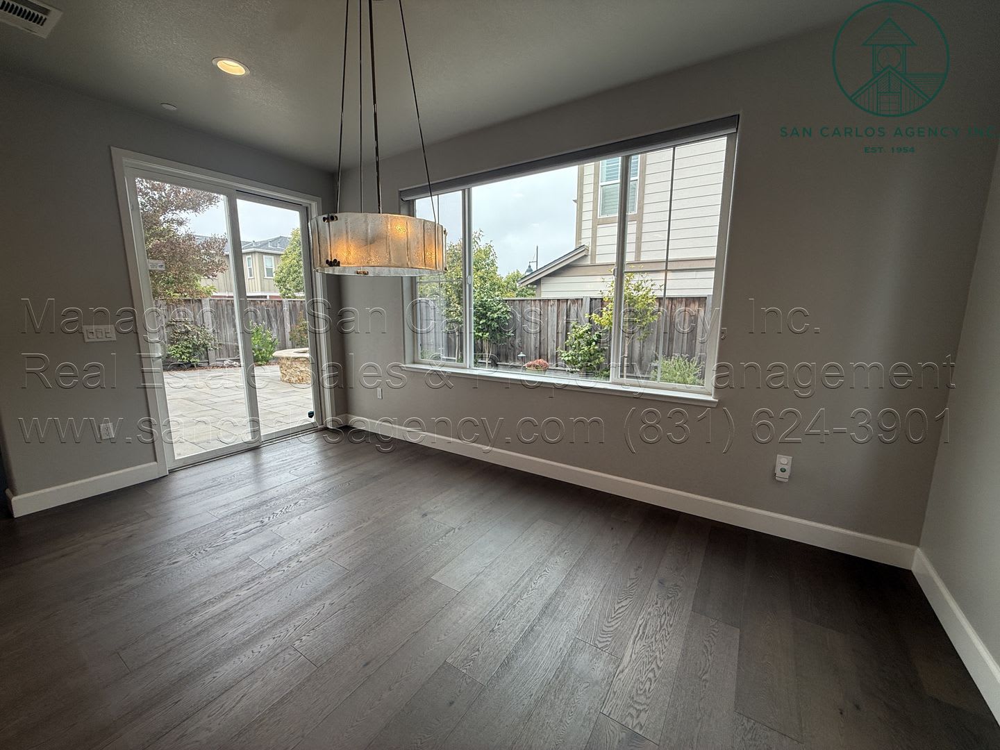 Spacious Four Bedroom Home in The Dunes – photo 4
