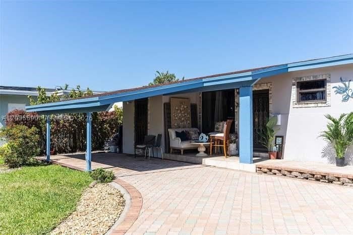 707 SW 3rd Ave – photo 1