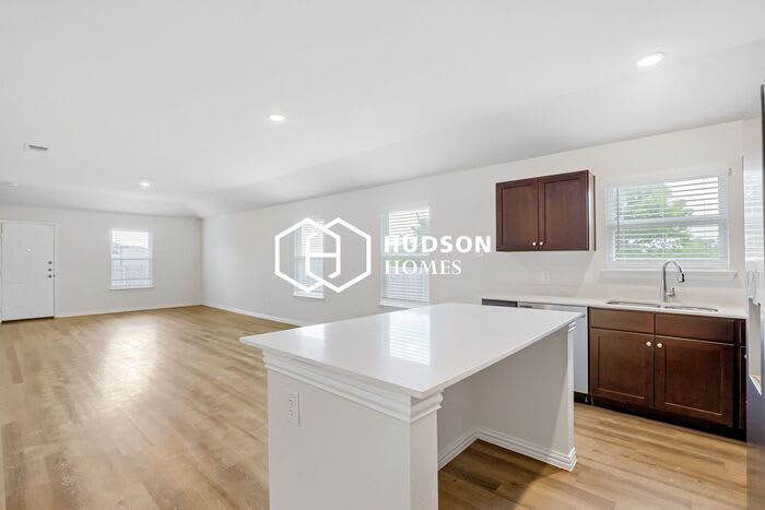 3009 Gillespie Court – photo 4