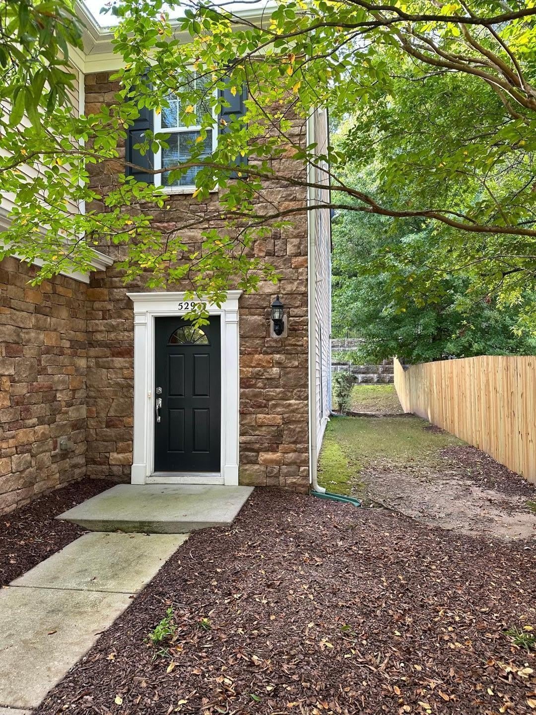 529 Perrault Drive – photo 4