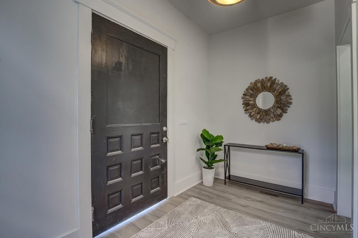 871 Hutchins Avenue – photo 4