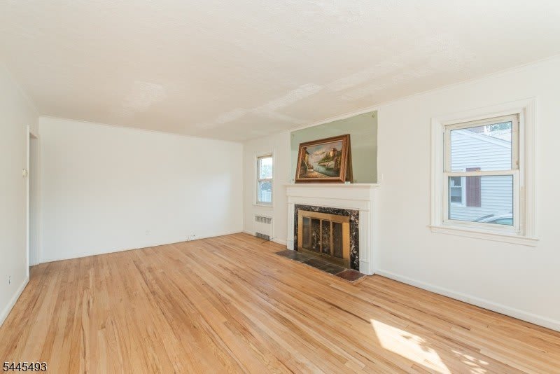 47 Linden Ave – photo 3