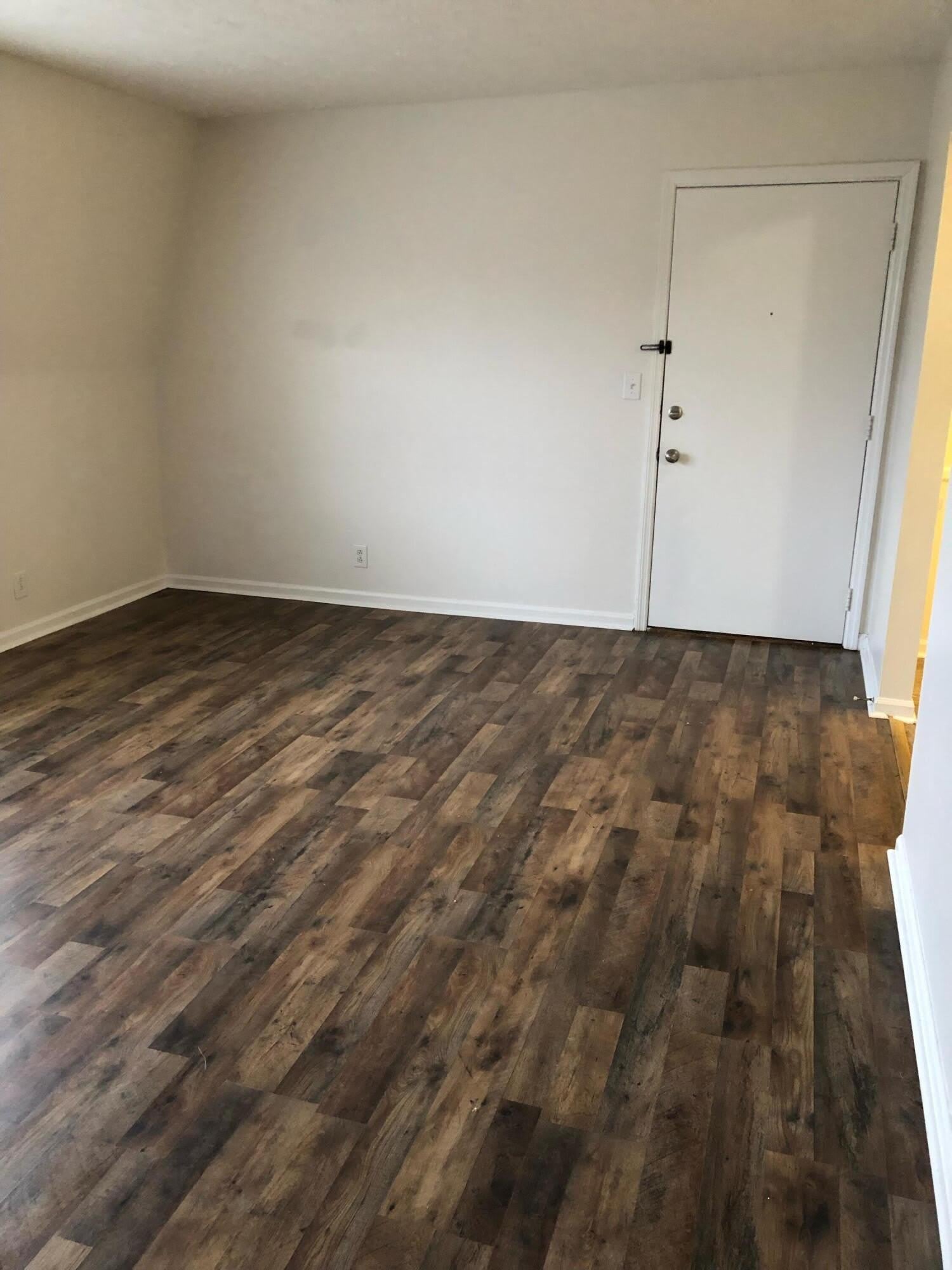 904 Plaza Drive – photo 3