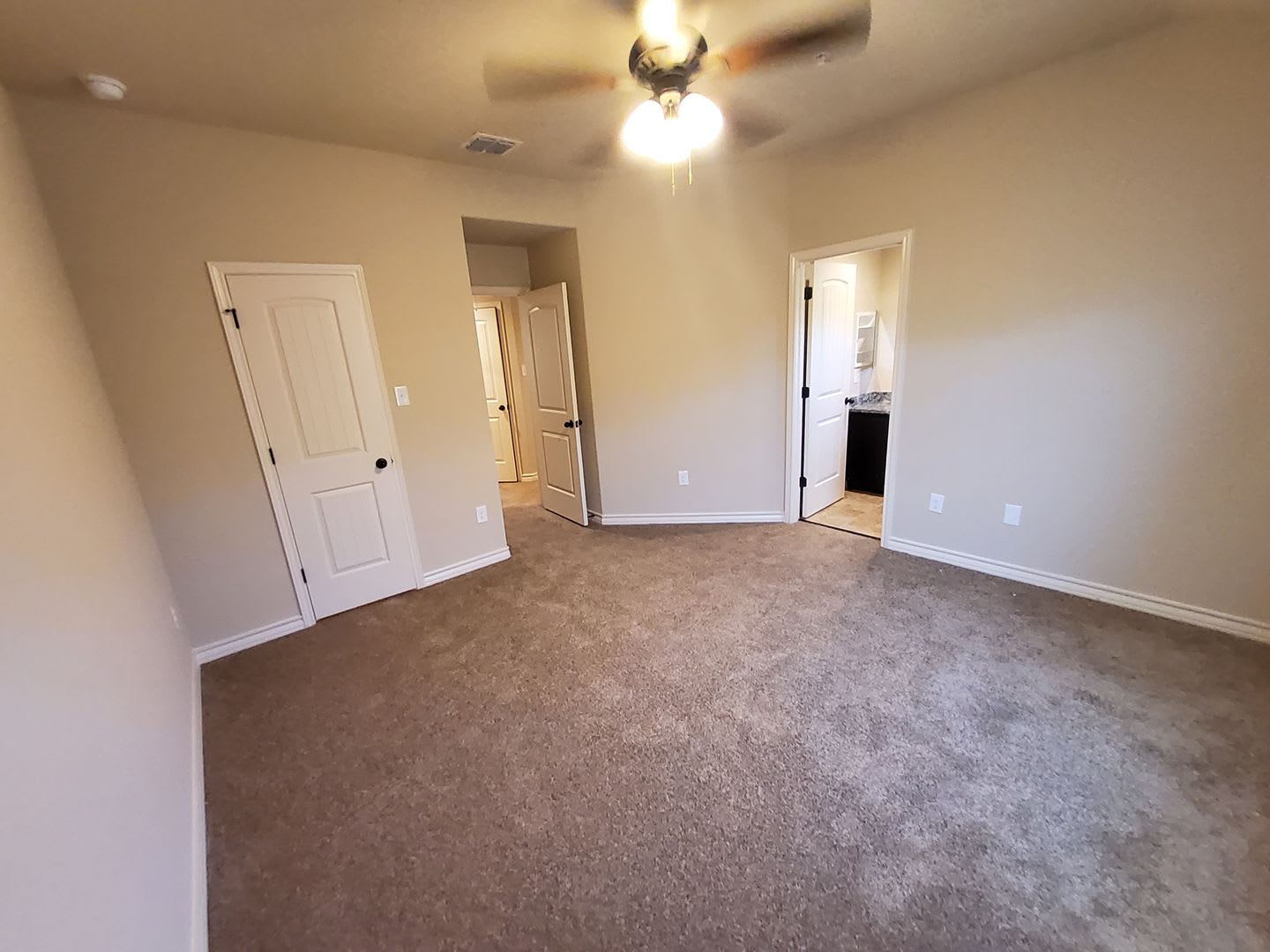 6326 Luglio Lane #102, San Antonio, TX. 78233 – photo 2