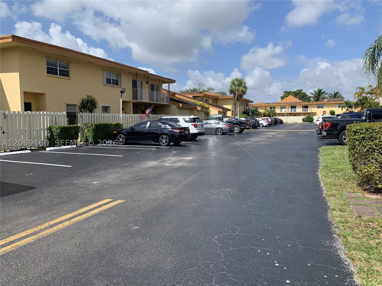 8380 SW 154th Ave – photo 2