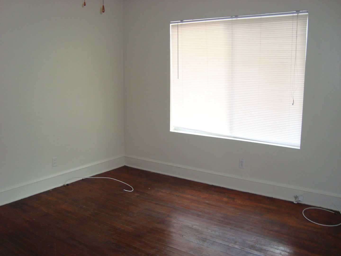 Adorable Downtown Apartment – photo 4