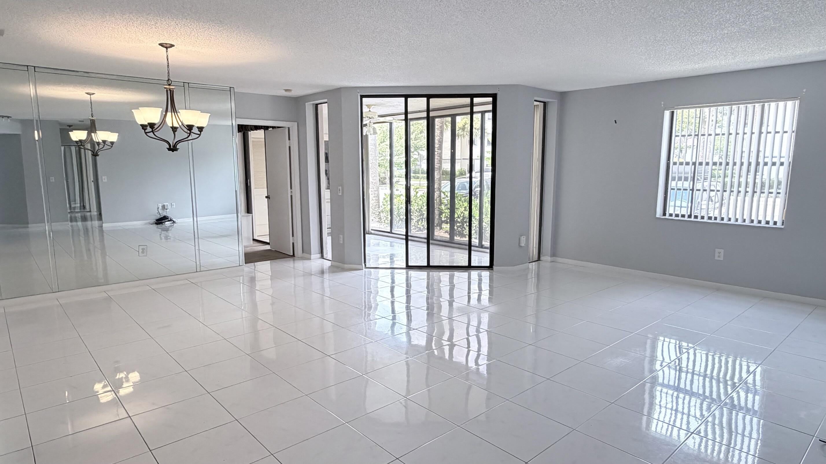 5136 FLORIA Drive – photo 5