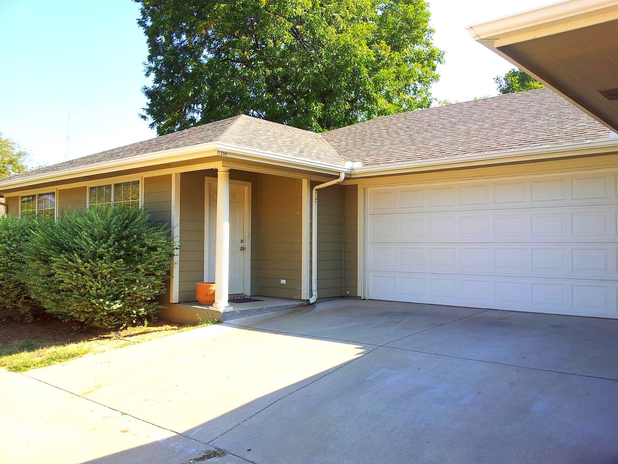 208 N Val Verde Circle – photo 1