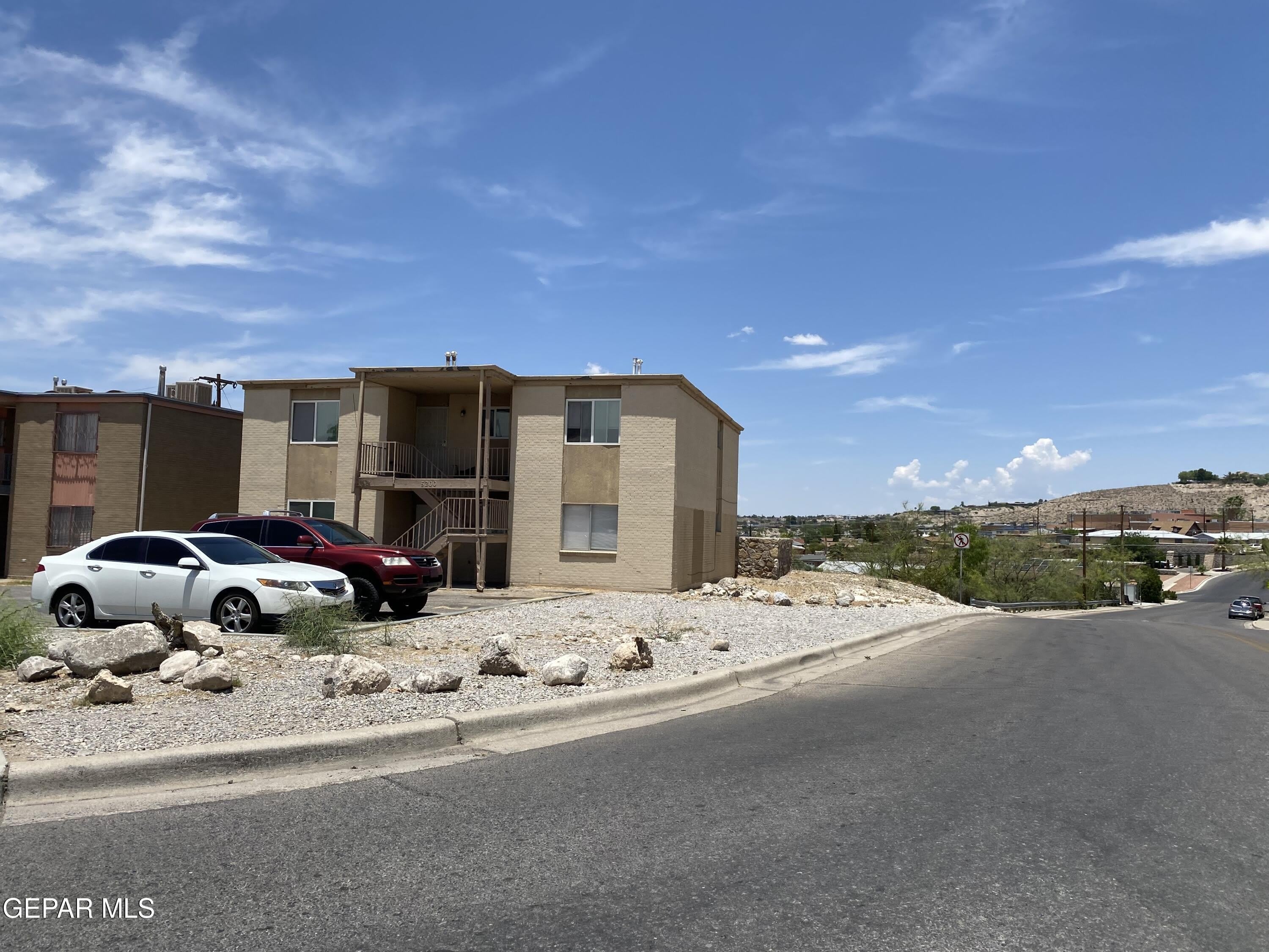 5200 Carousel Drive – photo 3