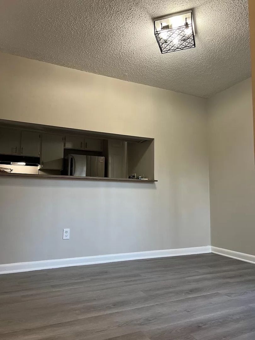 Room In 2 Bedroom Condo At Sharon Chase Dr – photo 1